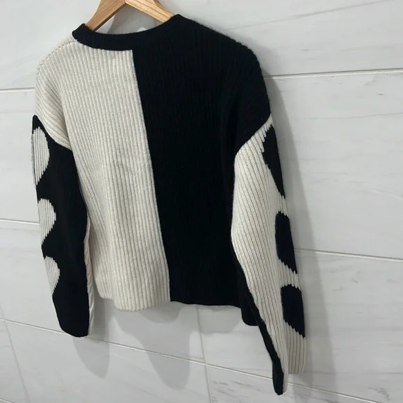Carolina Herrera | NWT Black and White Heart Intarsia Cashmere Sweater - Medium - Picture 11 of 11